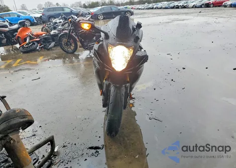 2020 Suzuki Gsx-R750 z USA, uszkodzony, nr VIN JS1GR7MA8L7100465